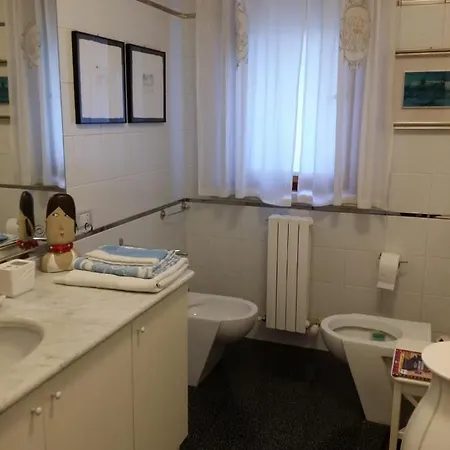 Fior Di Loto אנקונה